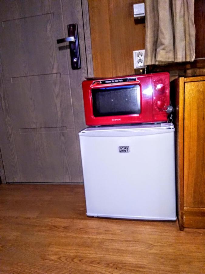 Two Rooms Rustic House - Self Check-In 布加勒斯特 外观 照片