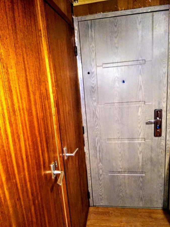 Two Rooms Rustic House - Self Check-In 布加勒斯特 外观 照片