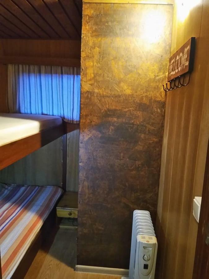 Two Rooms Rustic House - Self Check-In 布加勒斯特 外观 照片